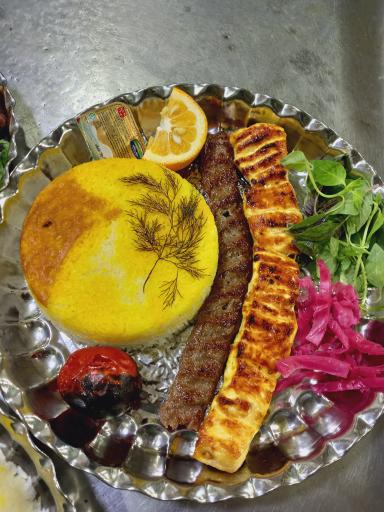 عکس رستوران فانوس شب