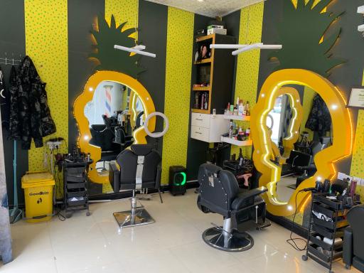 عکس آرایشگاه مردانه امیر