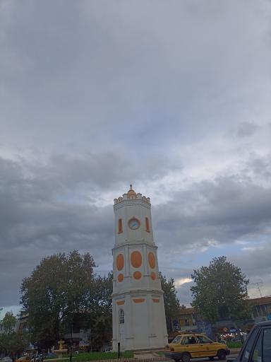 عکس میدان و برج ساعت