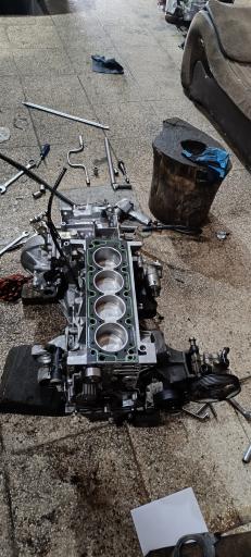 عکس تعمیرگاه مکانیکی و زیروبند سازی چراغی