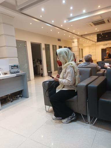 عکس کلینیک فوق تخصصی چشم پزشکی نور ری