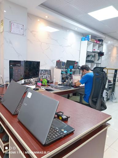 عکس نوآوران لپ تاپ