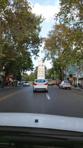 عکس میدان و برج ساعت