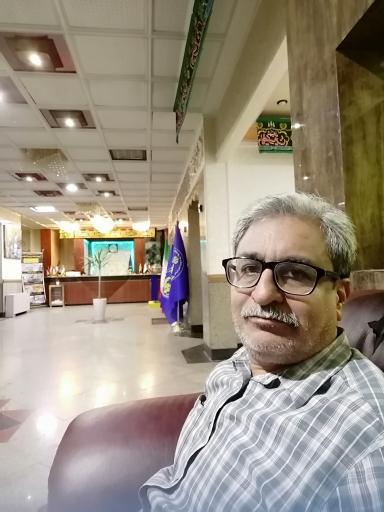 عکس زائر سرای میلاد