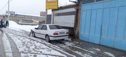 عکس تعمیرگاه مکانیکی و زیروبند سازی چراغی