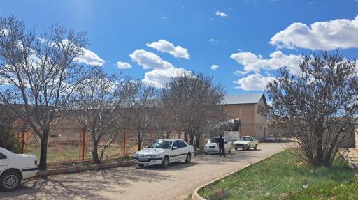 عکس استادیوم دو هزار نفری آزادی هشترود