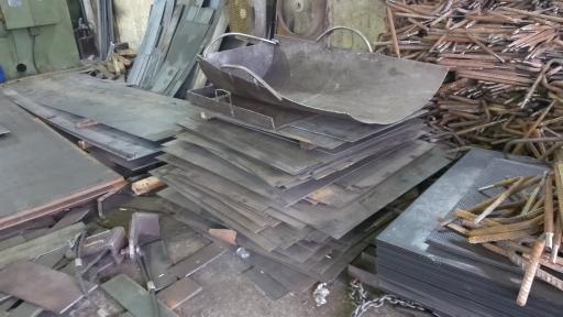 عکس کارگاه صنعتی کریم زاده