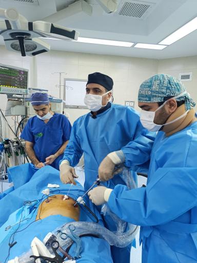 عکس دکتر مجید صمصامی فلوشیپ جراحی سرطان