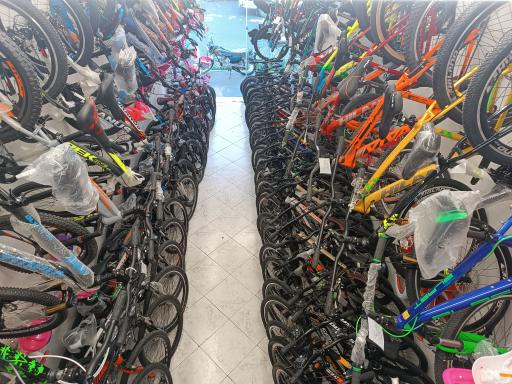 عکس فروشگاه قصر دوچرخه