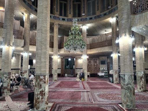 عکس مسجد اعظم قلهک