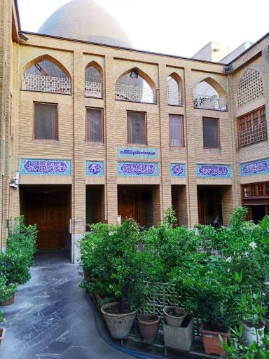 عکس مسجد اعظم قلهک