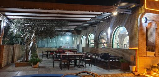 عکس رستوران ناهارخوران کشاورز