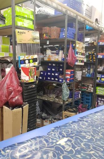 عکس داروخانه اتومبیل یاسمن