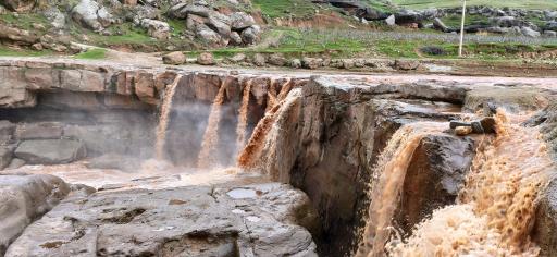 عکس آبشار آفرینه