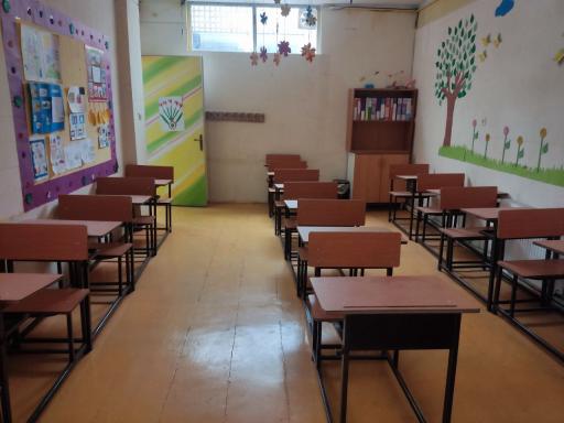 عکس پیش دبستانی و دبستان غیردولتی دخترانه نیلوفران