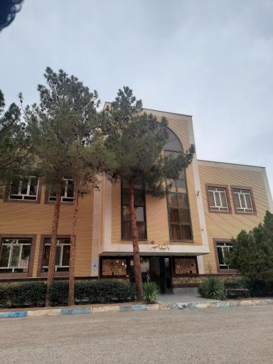 عکس دانشکده هنر دامغان