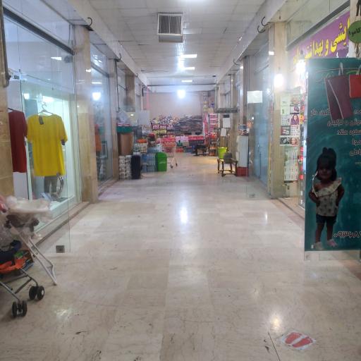 عکس بازار روز نیلوفر