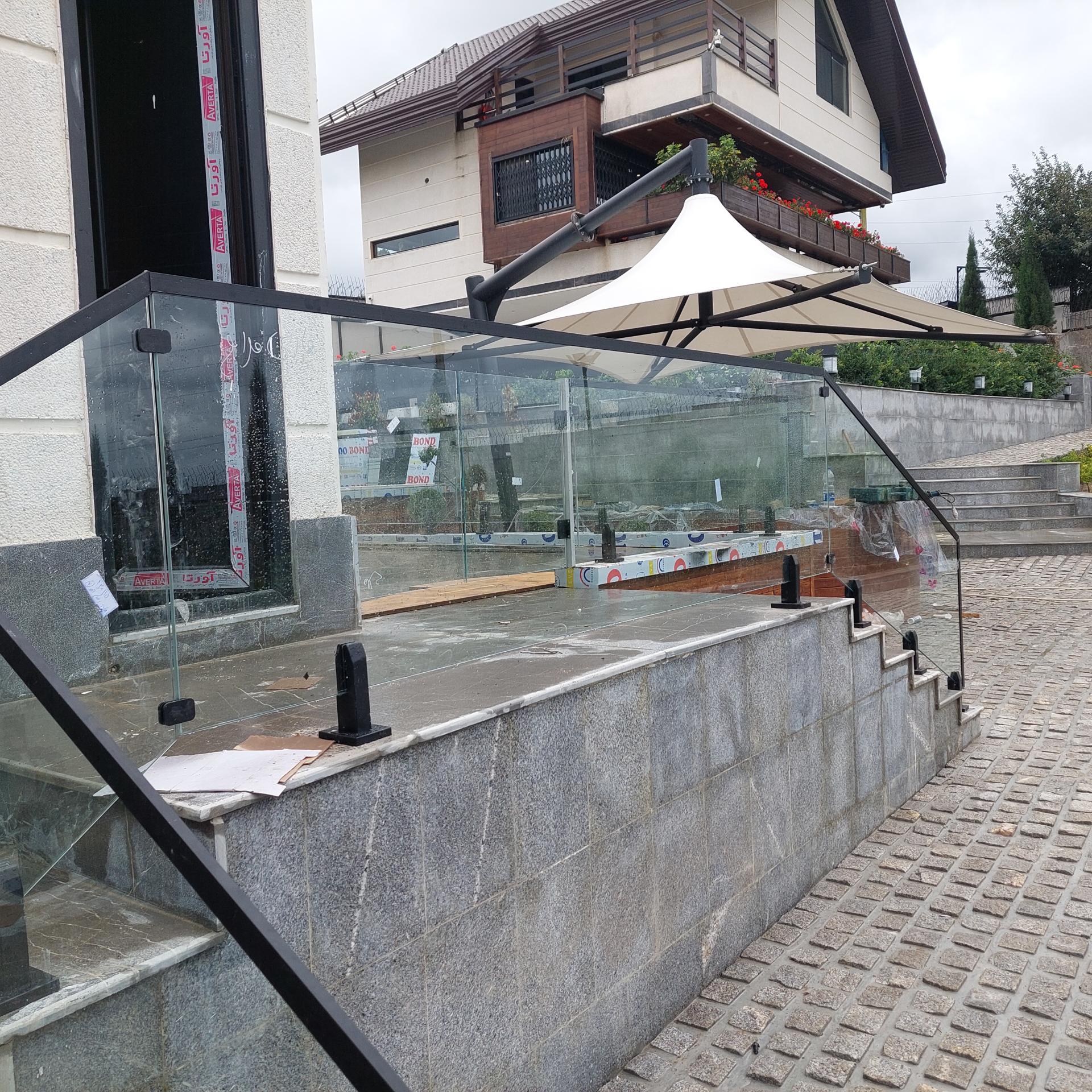 عکس شیشه نشکن فلاح 