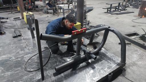 عکس تولید کننده دستگاه تخصصی بدنسازی هیراتیک اسپرت