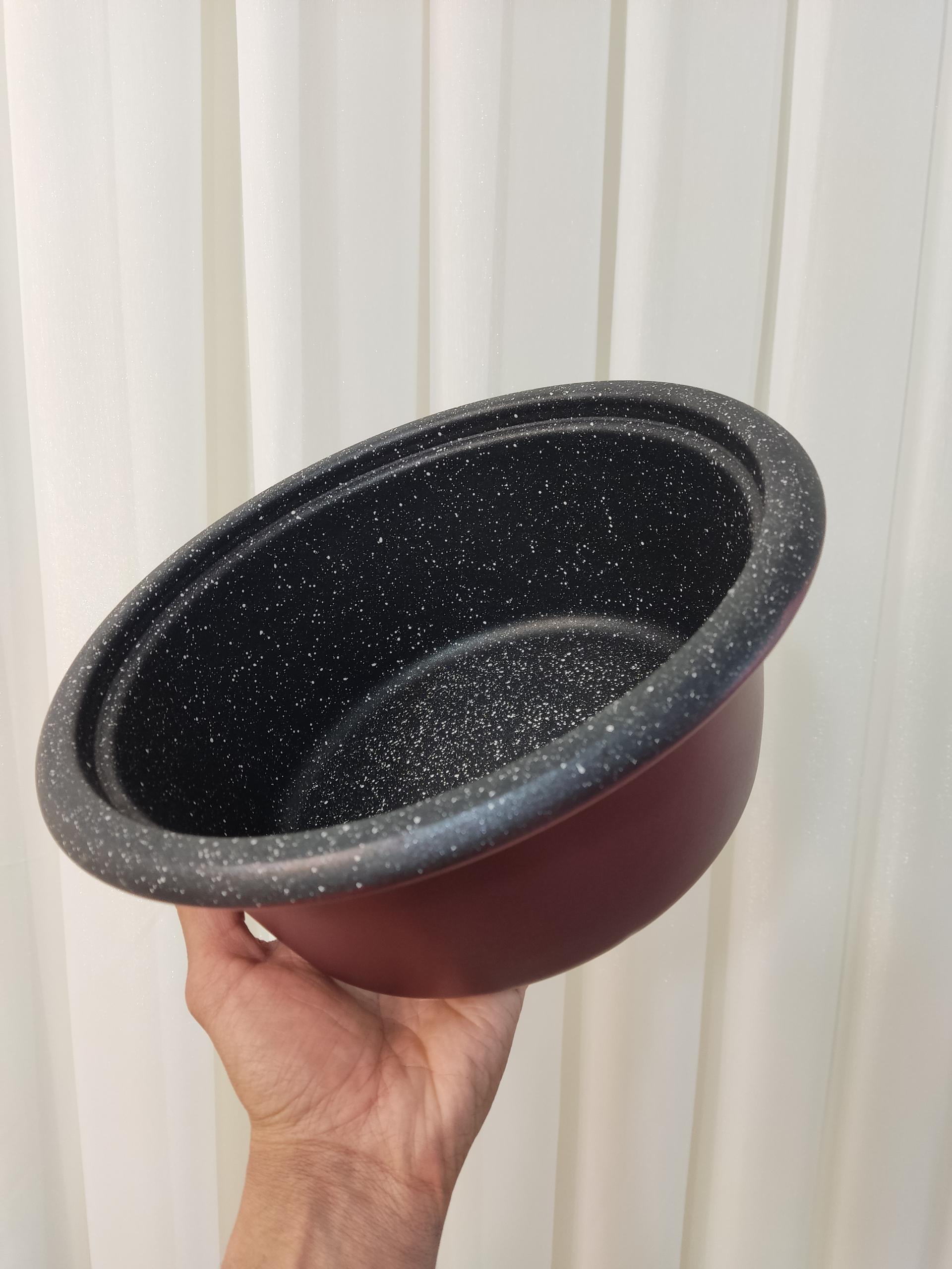 عکس کارگاه بازسازی ظروف نچسب