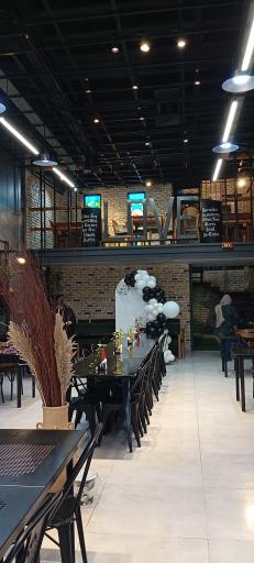 عکس رستوران جوجه طلایی