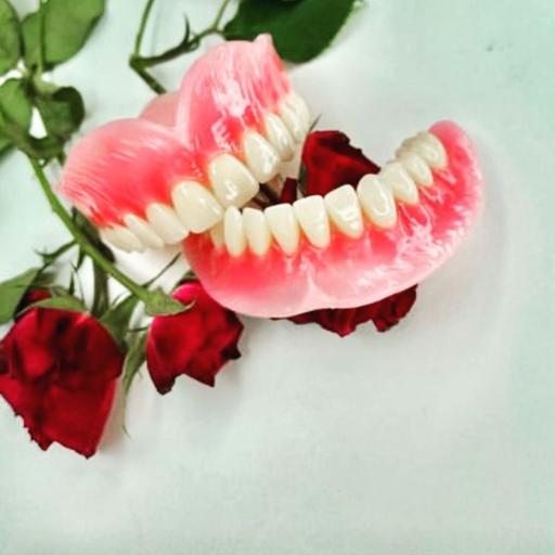 عکس دندانسازی رضاکیانی 