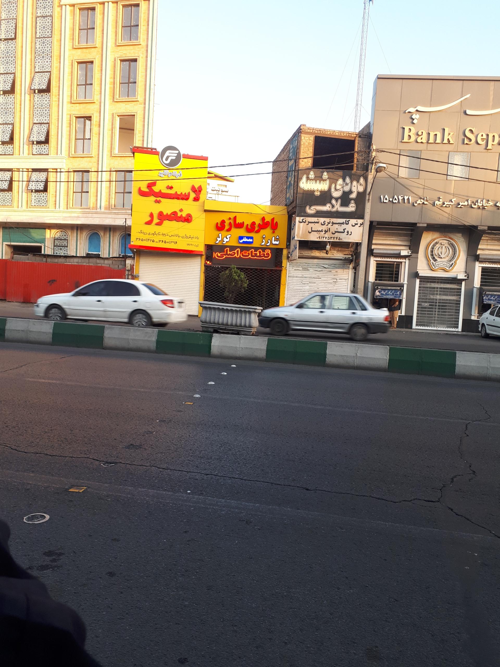 عکس شیشه دودی غلامی