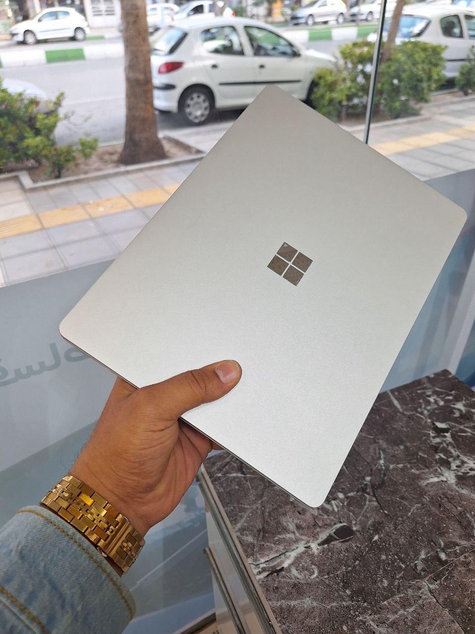 عکس کامپیوتر دانش 