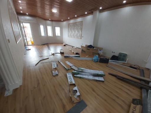 عکس دکوراسیون ترنج کاغذ دیواری