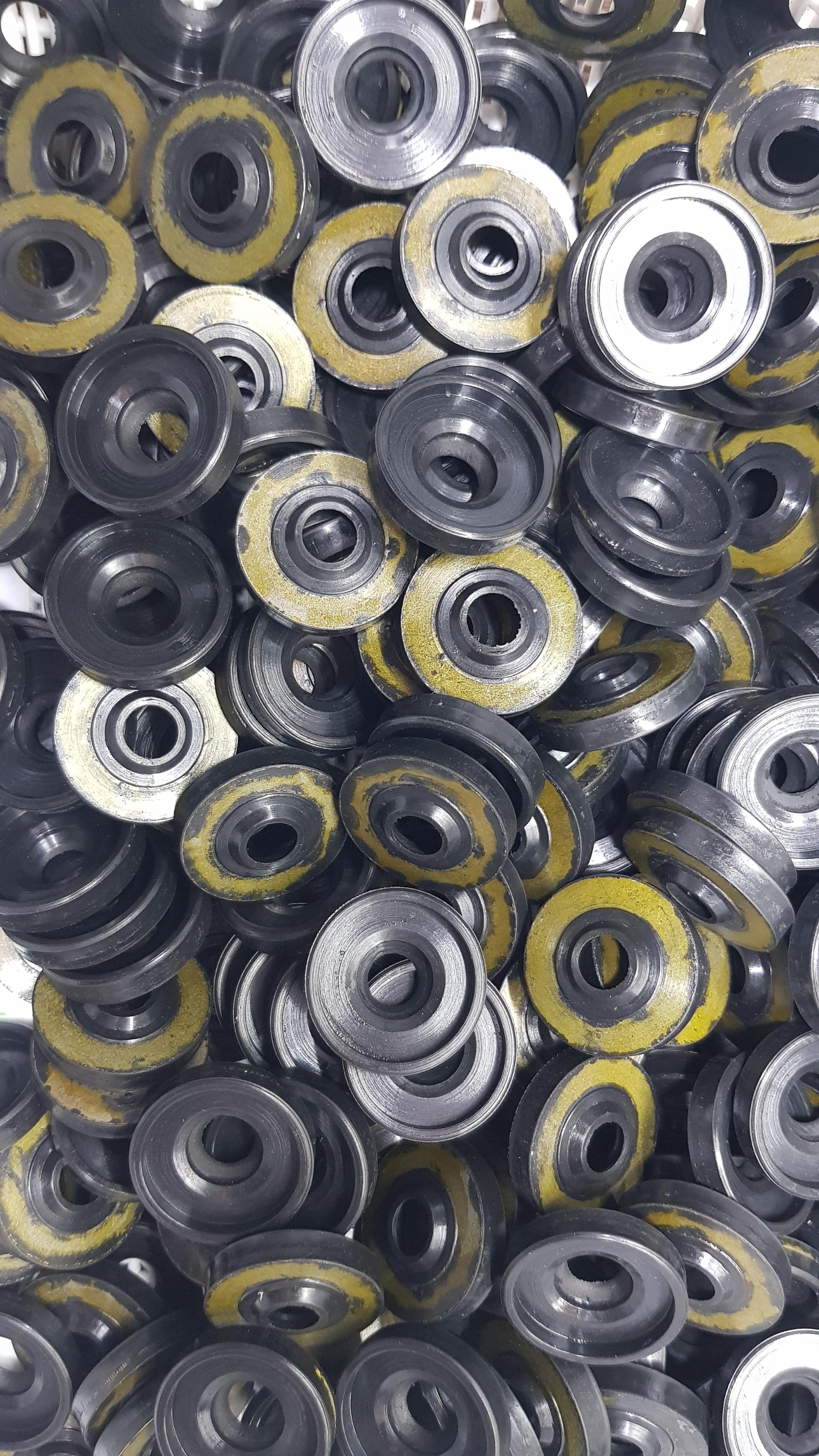 عکس لاستیک سازی کیمیا شیمی نصف جهان