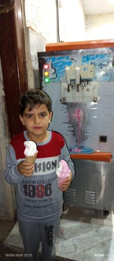 عکس بستنی سنتی اصغر بستنی