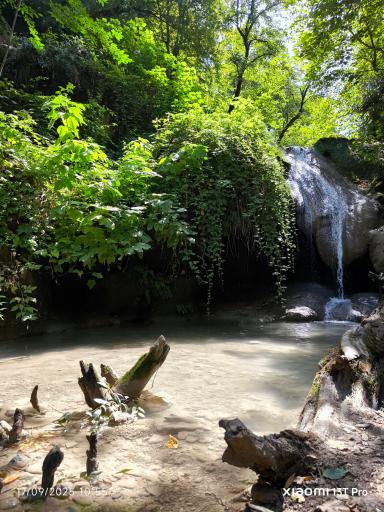 عکس آبشار لوه