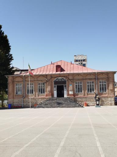 عکس دبیرستان پسرانه چمران