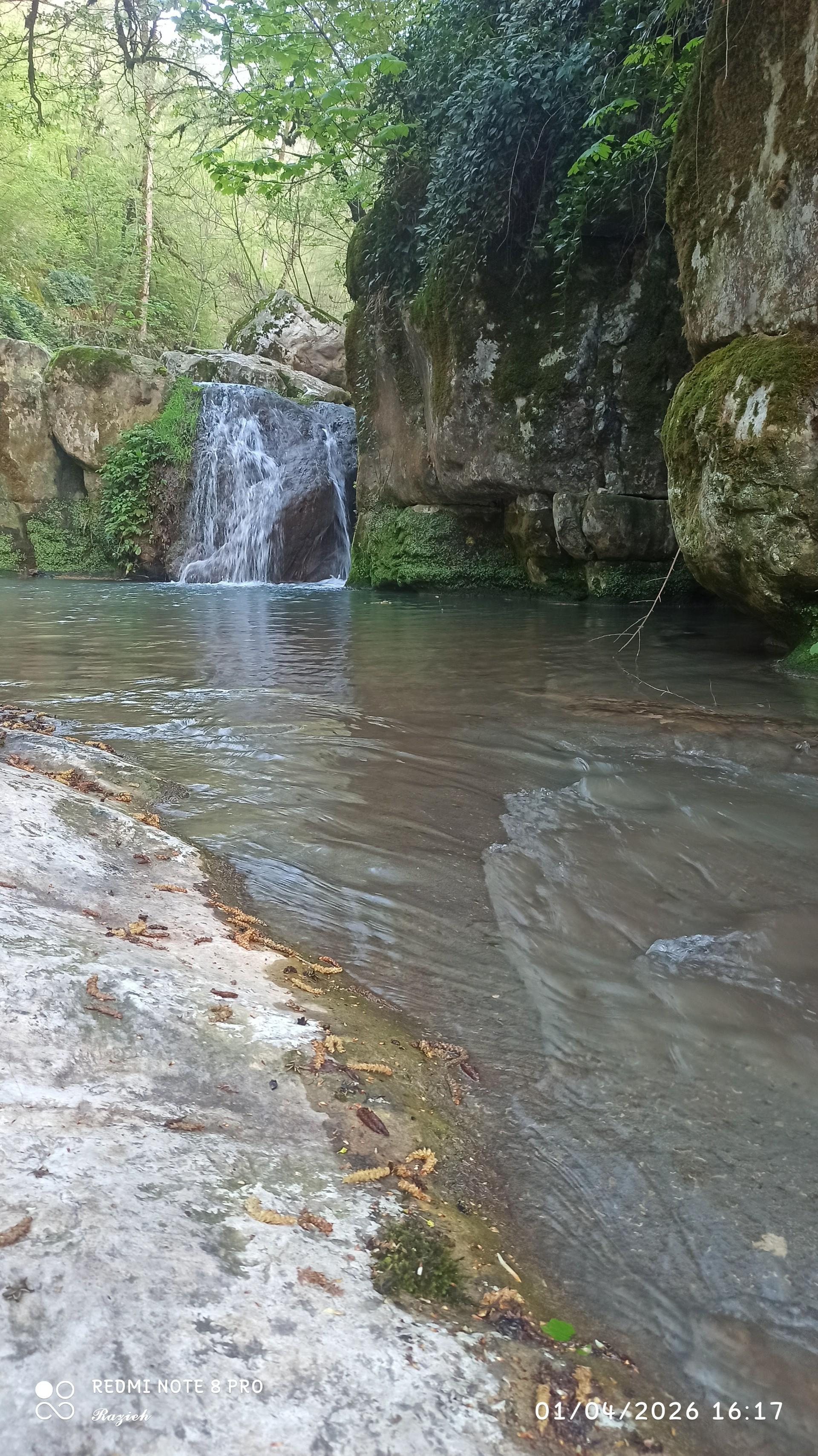 عکس آبشار لوه