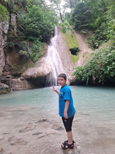عکس آبشار لوه