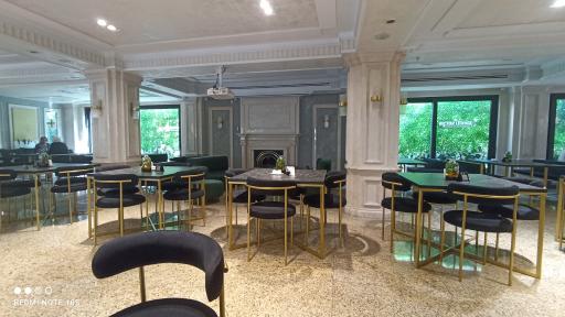 عکس رستوران ویکتور لانژ