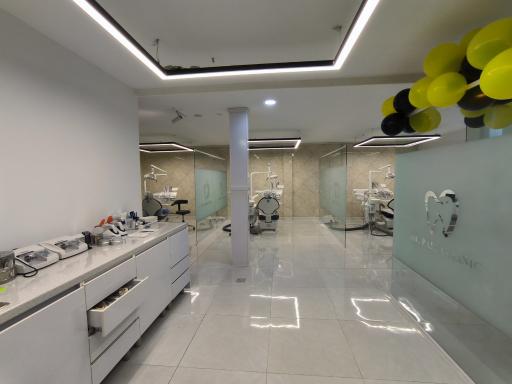 عکس کلینیک دندانپزشکی دکتر پارسا 