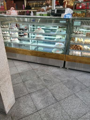 عکس قنادی کاملیا