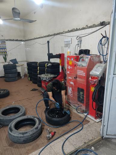 عکس لاستیک فروشی و آپاراتی زارعی