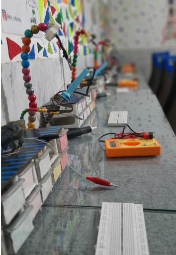 عکس باشگاه ورزش های الکترونیک و رباتیک مبتکران آینده