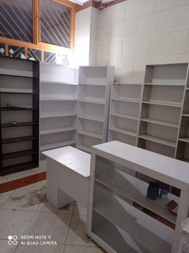 عکس فروشگاه مختاری(صندلی قفسه)