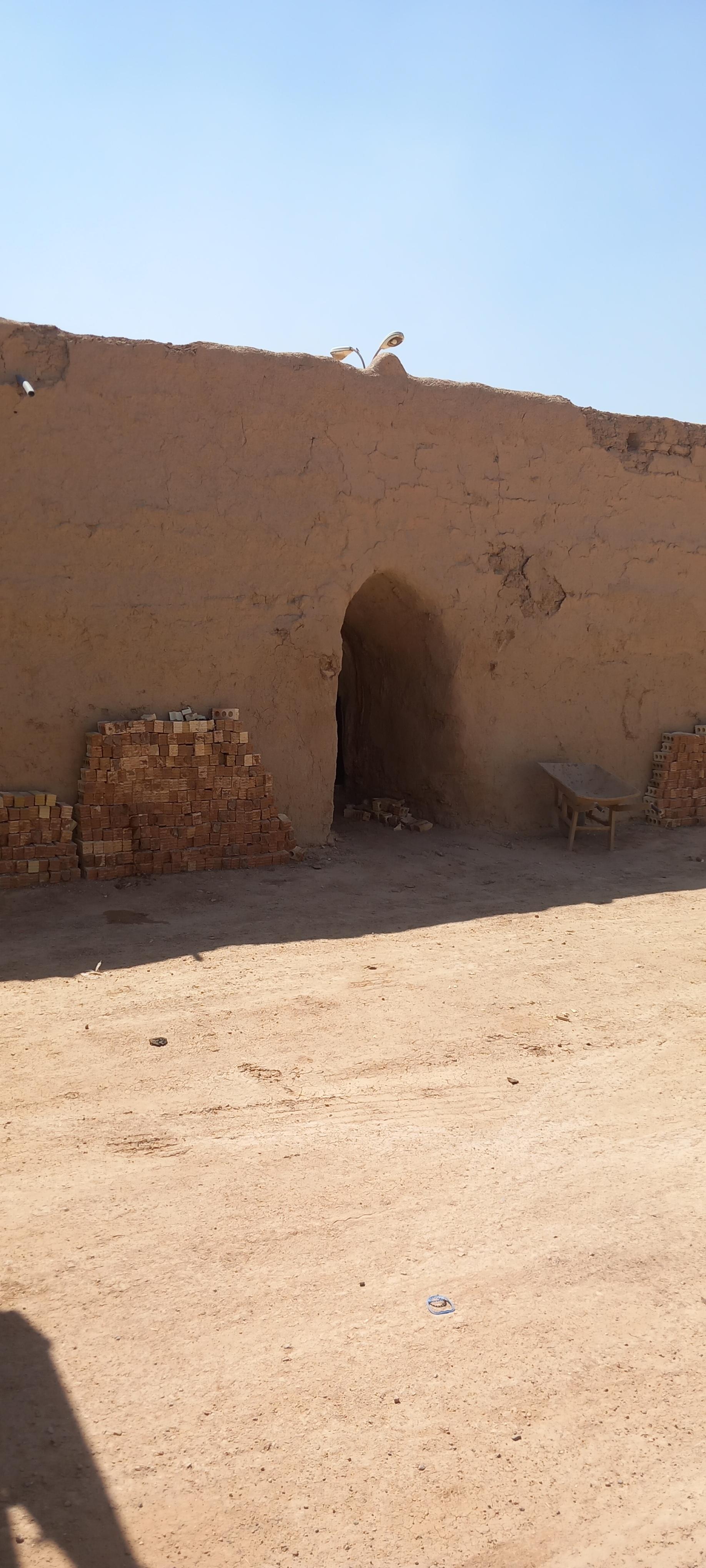 عکس کارخانه آجر سادات