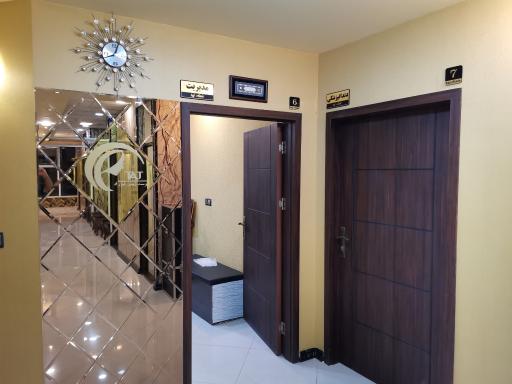 عکس کلینیک پوست زیبایی و لیزر تاج