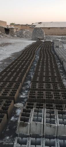 عکس بلوک زنی و مصالح ساختمانی تقی زاده