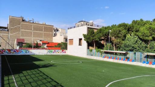 عکس دبیرستان غیرانتفاعی پسرانه هدایت