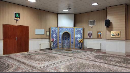 عکس دبیرستان غیرانتفاعی پسرانه هدایت