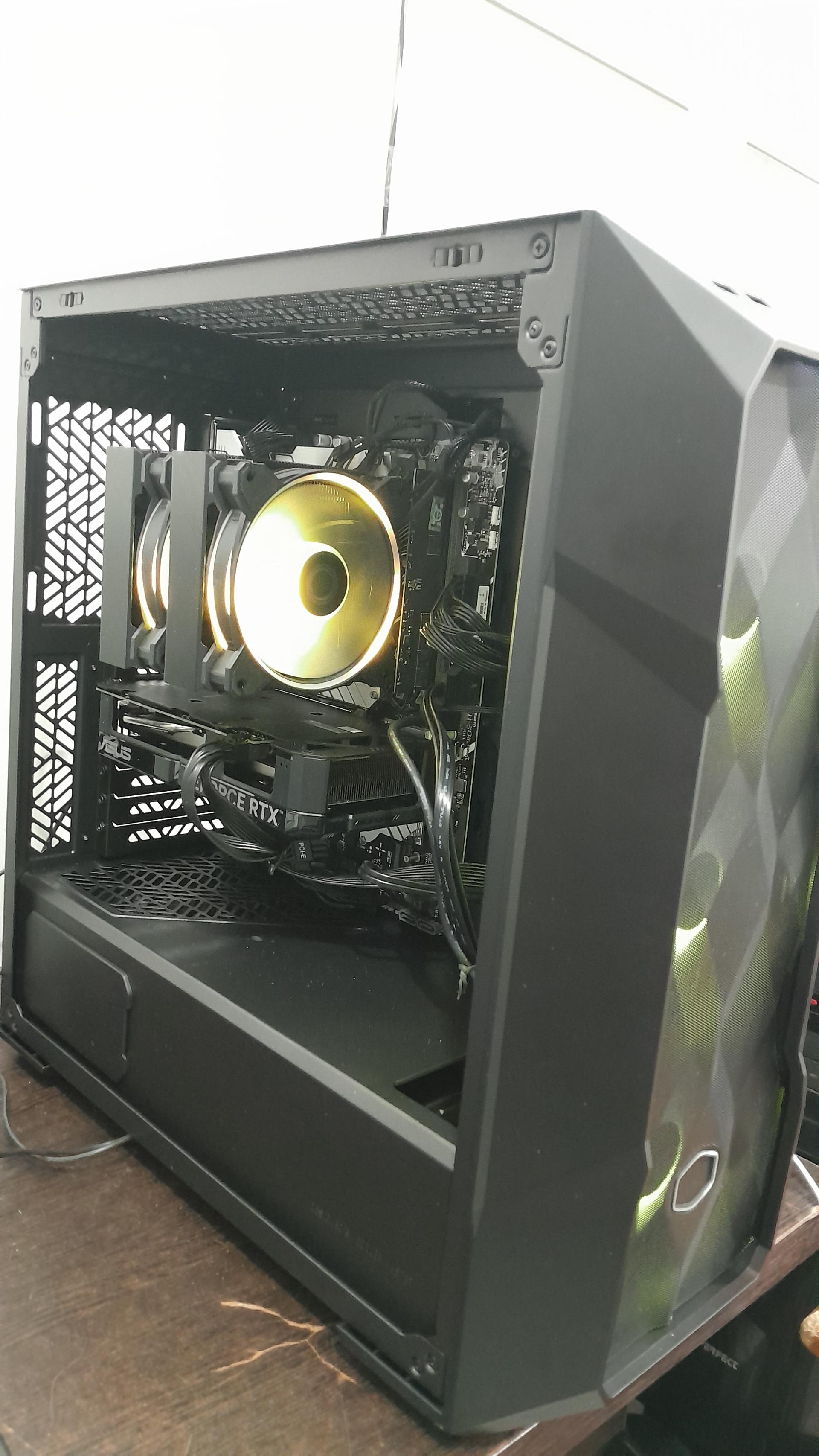 عکس هخامنش لیمیتد