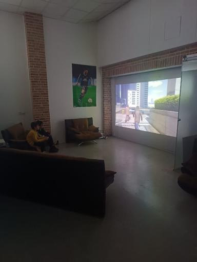 عکس کافه و مرکز بازیهای رایانه ای زامبی 