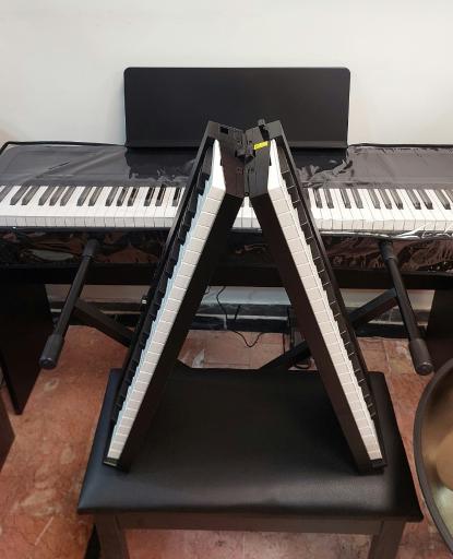 عکس گالری موسیقی سارنگ 