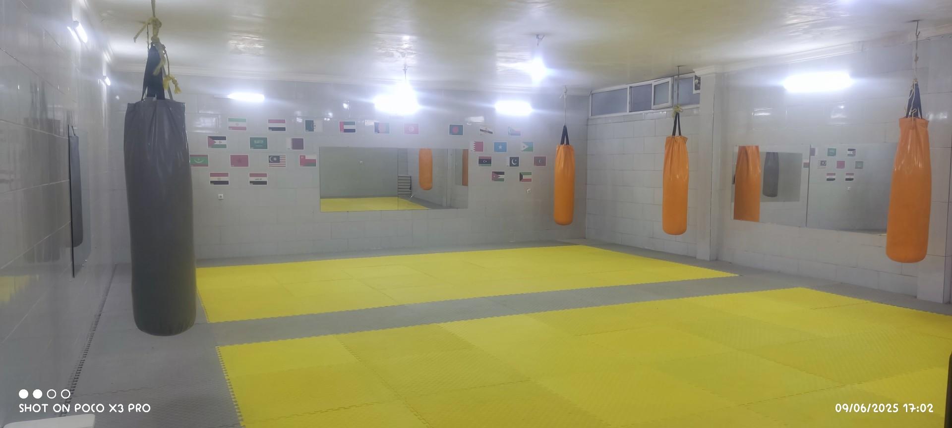 عکس باشگاه رزمی آرشا 